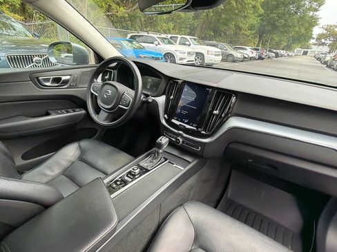 Used 2019 Volvo XC60 T6 Momentum image 20
