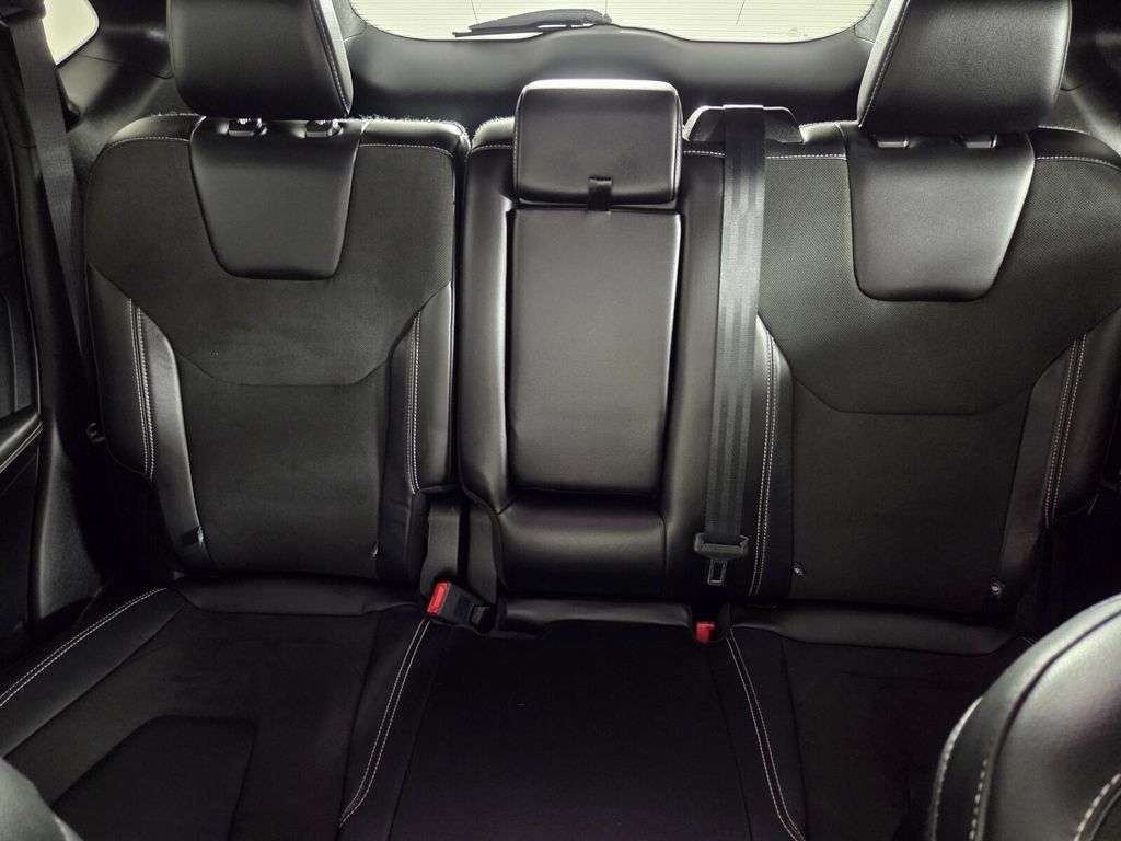 Used 2020 Ford Edge ST AWD/4WD image 21