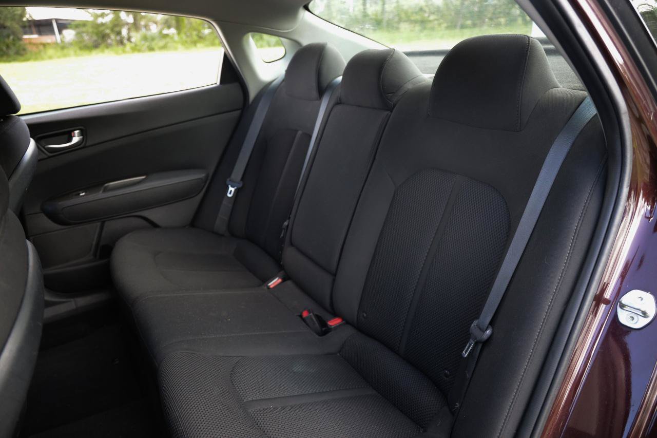 Used 2020 Kia Optima LX FWD image 8