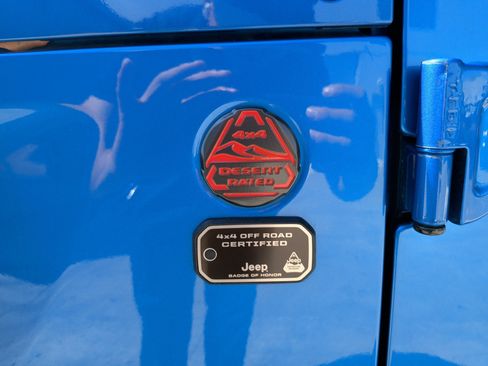 Used 2022 Jeep Gladiator Mojave image 35