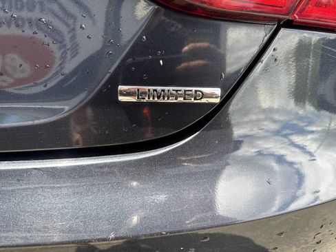Used 2013 Hyundai Sonata Limited w/ Premium Pkg FWD image 7