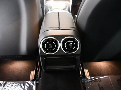 New 2025 Mercedes-Benz CLE 300 4MATIC Coupe image 19