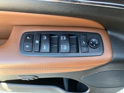Certified 2021 Jeep Grand Cherokee Overland AWD/4WD image 10