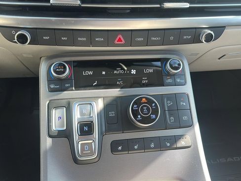 Used 2024 Hyundai Palisade Calligraphy AWD/4WD image 19