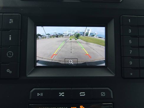 Used 2019 Ford F150 XL w/ Equipment Group 101A Mid AWD/4WD image 9