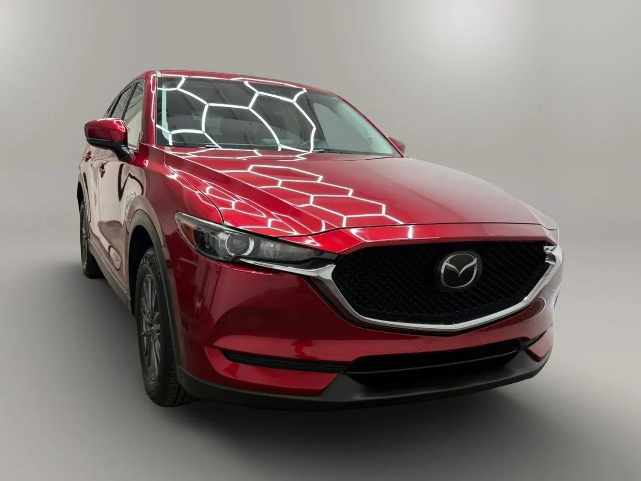 Used 2019 MAZDA CX-5 Touring FWD image 2