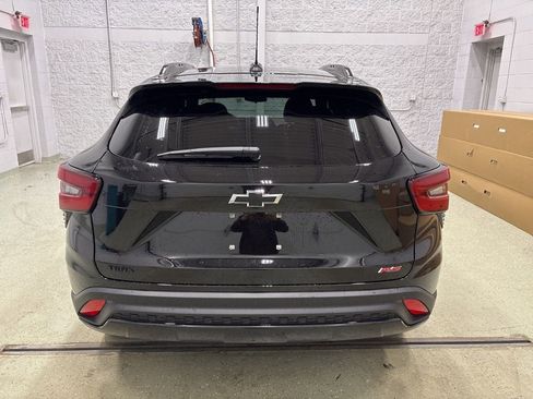 New 2026 Chevrolet Trax RS w/ Driver Confidence Package FWD image 5