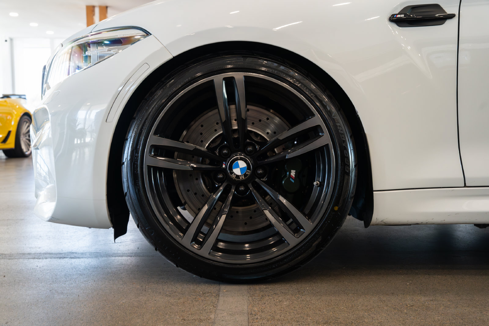 Used 2018 BMW M2 RWD image 7
