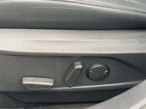 Used 2023 Ford Mustang Mach-E Premium image 19