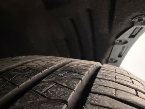 Used 2025 Ford Explorer ST image 36