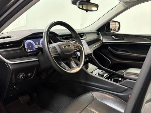 Certified 2022 Jeep Grand Cherokee L Limited image 13