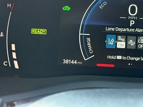 Used 2025 Toyota Camry SE FWD image 26