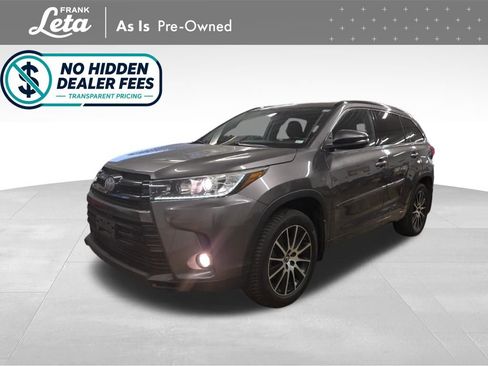 Used 2018 Toyota Highlander SE AWD/4WD image 1