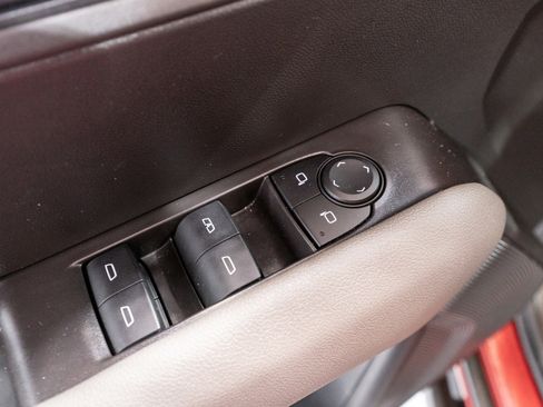 Used 2025 Chevrolet Colorado ZR2 w/ Technology Package image 16