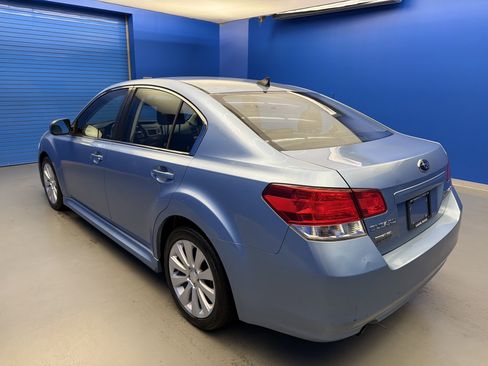 Used 2012 Subaru Legacy 2.5i Limited AWD/4WD image 5