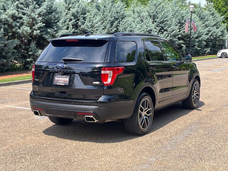 Used 2017 Ford Explorer Sport w/ Equipment Group 401A AWD/4WD image 21