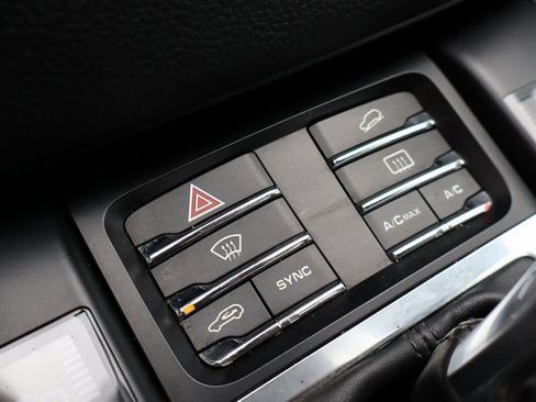 Used 2016 Porsche Macan S image 25