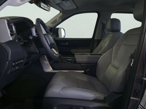 Used 2023 Toyota Tundra Limited AWD/4WD image 13