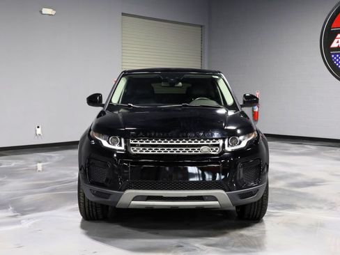 Used 2019 Land Rover Range Rover Evoque SE AWD/4WD image 2