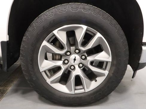 Used 2019 Chevrolet Silverado 1500 LT w/ All-Star Edition AWD/4WD image 28
