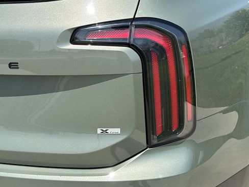 Used 2025 Kia Telluride SX Prestige X-Line AWD/4WD image 11