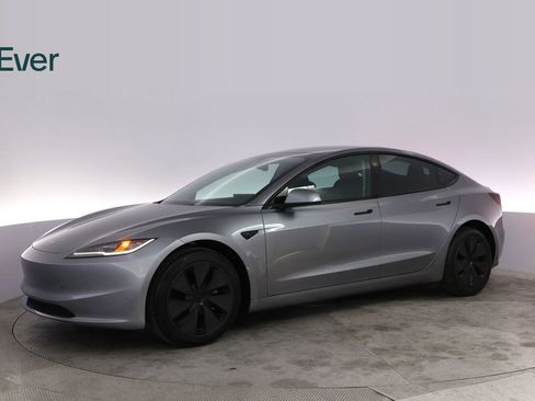 Used 2025 Tesla Model 3 Long Range RWD image 18