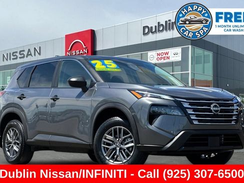 Used 2025 Nissan Rogue S FWD image 1