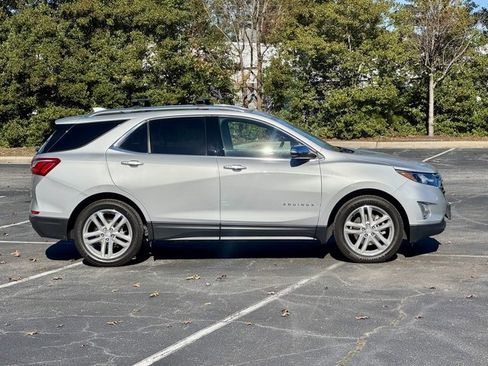 Used 2018 Chevrolet Equinox Premier image 9