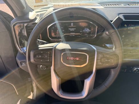 Used 2025 GMC Sierra 1500 Elevation AWD/4WD image 17