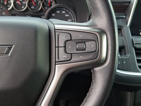 Used 2021 Chevrolet Suburban Z71 image 23