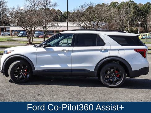 Used 2023 Ford Explorer ST w/ Equipment Group 401A image 4