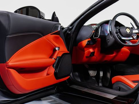 Certified 2025 Ferrari Roma Spider RWD image 37
