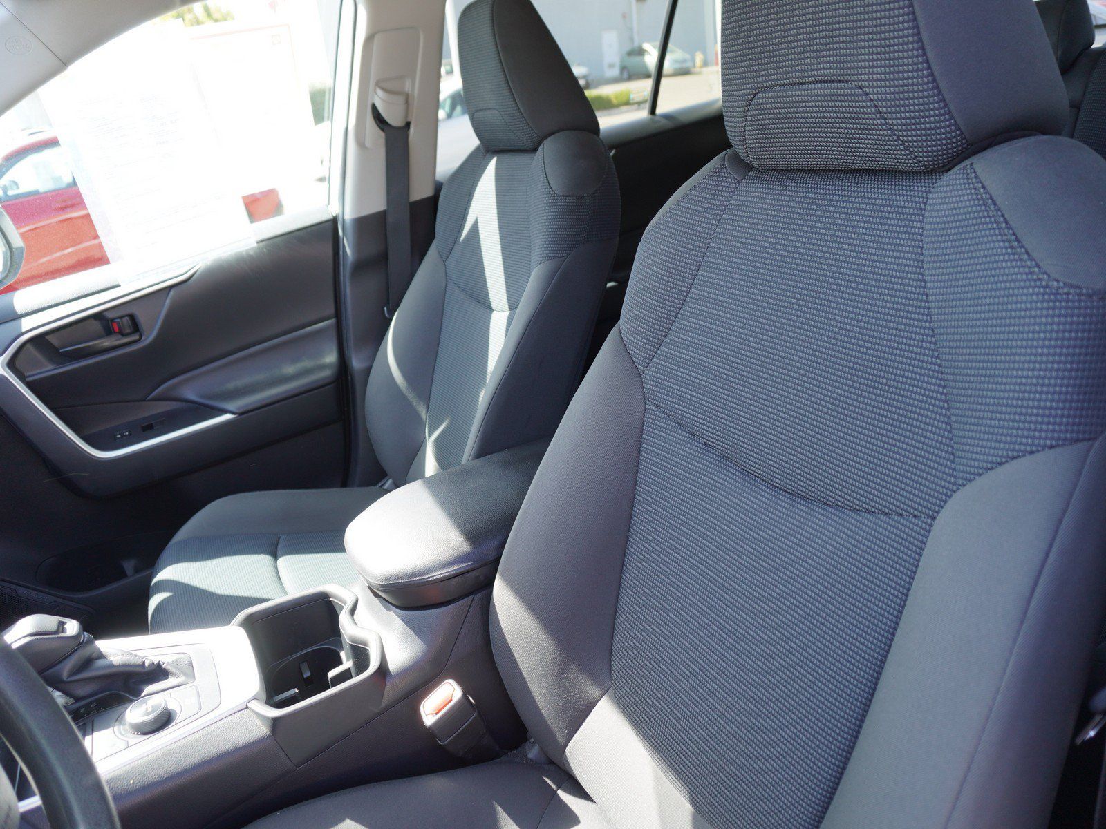 Used 2023 Toyota RAV4 LE AWD/4WD image 21