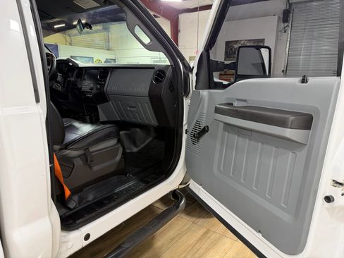 Used 2013 Ford F250 XL RWD image 16