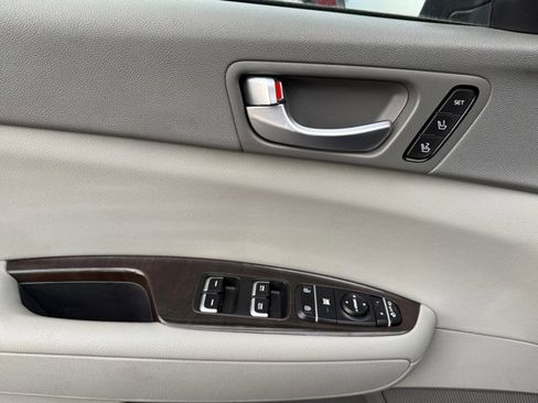 Used 2018 Kia Optima EX w/ Premium Package image 23