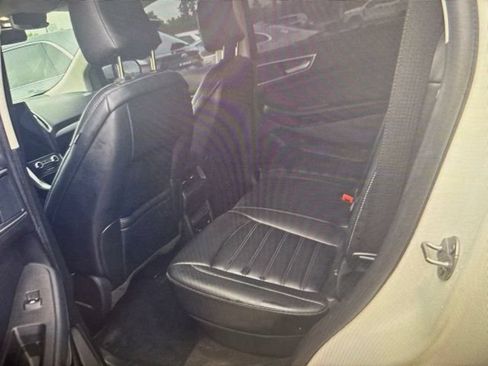 Certified 2024 Ford Edge SEL w/ Convenience Package AWD/4WD image 7