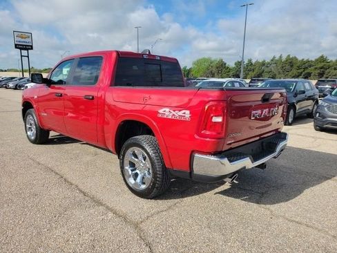 New 2026 RAM 1500 4x4 Crew Cab image 31