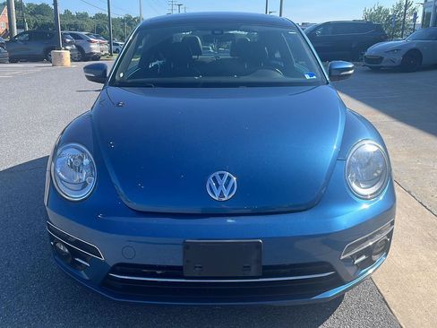 Used 2019 Volkswagen Beetle 2.0T SE FWD image 2
