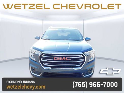 Used 2024 GMC Terrain SLT w/ Tech Package AWD/4WD image 8