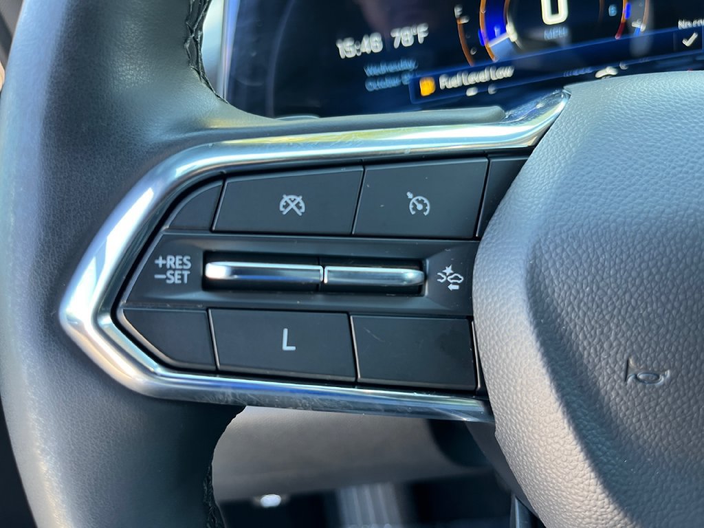 Used 2025 Chevrolet Equinox LT w/ Convenience Package II AWD/4WD image 19