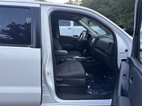 Used 2022 Nissan Frontier S w/ Technology Package image 30