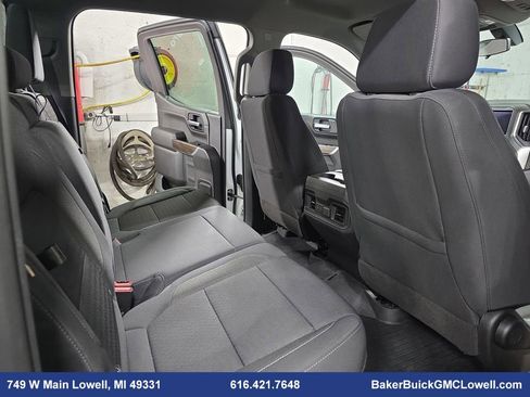 Used 2021 Chevrolet Silverado 1500 LT Trail Boss w/ Bed Protection Package image 11