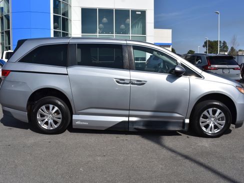 Used 2016 Honda Odyssey EX-L image 10