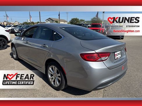 Used 2016 Chrysler 200 LX image 9