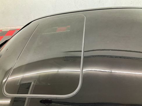 Used 2018 Mercedes-Benz C 300 4MATIC Sedan image 6