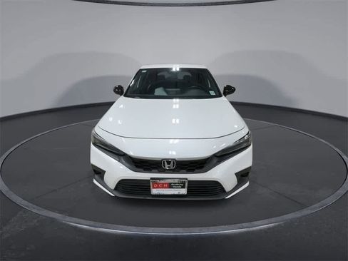 Used 2022 Honda Civic Sport image 3