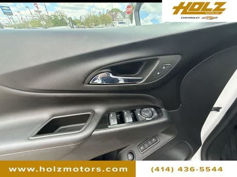Certified 2023 Chevrolet Equinox Premier FWD image 24