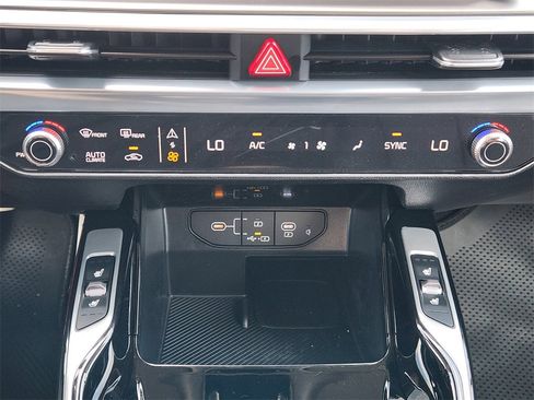 New 2026 Kia Sorento SX image 14