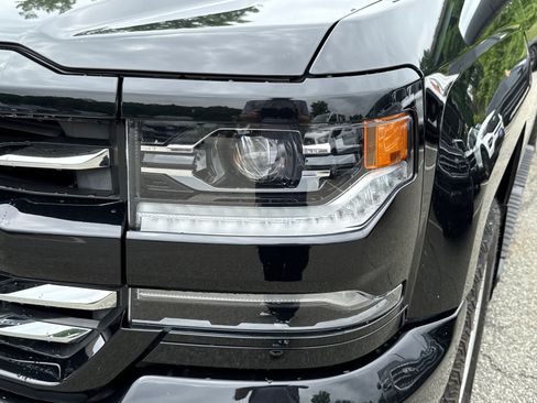 Used 2018 Chevrolet Silverado 1500 LTZ Z71 AWD/4WD image 7