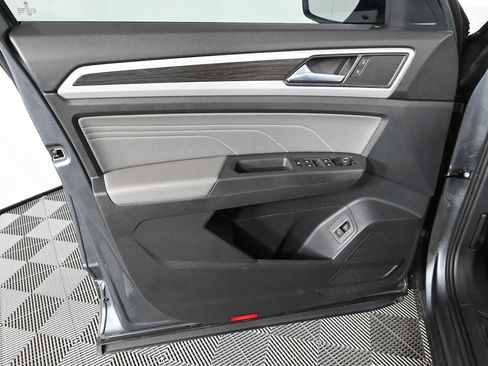 Certified 2023 Volkswagen Atlas SE w/ Panoramic Sunroof Package FWD image 20